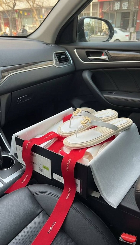 Женские кожаные шлёпанцы Chanel Cruise premium