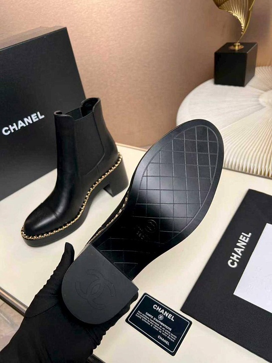 Женские кожаные сапоги Chanel premium - Black
