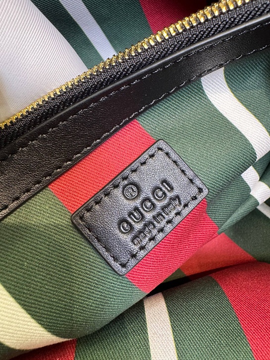 Кожаная сумка Gucci GG Emblem premium 30x19x11 см