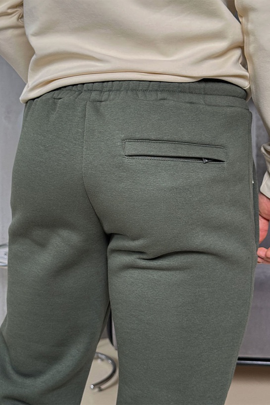 Штаны на флисе Hugo Boss зелёного цвета