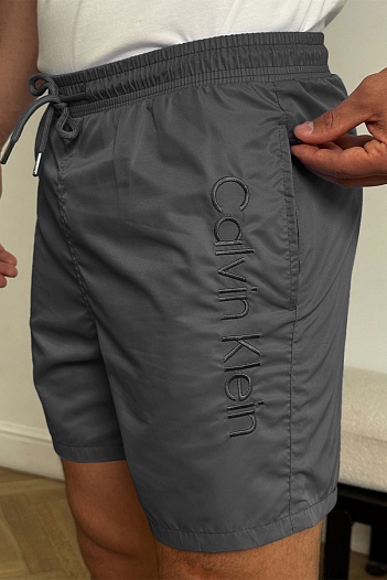 Шорты серого цвета Calvin Klein   