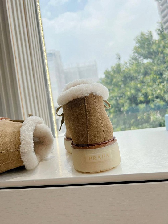 Женские замшевые ботинки с мехом Prada Premium - Chestnut
