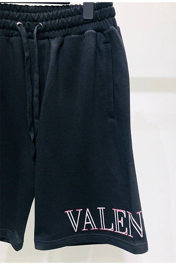 Мужские чёрные шорты Valentino   