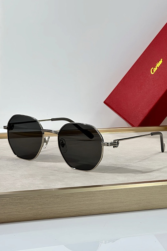 Солнцезащитные очки Cartier Premiere