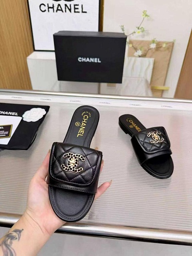 Женские кожаные шлёпанцы Chanel premium   