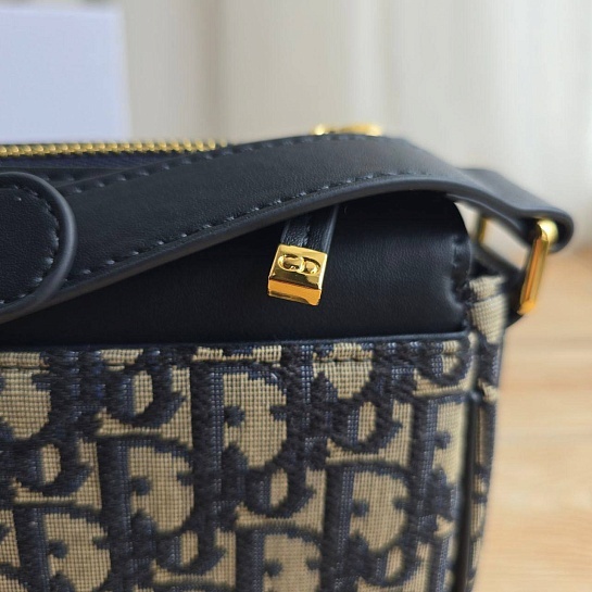 Комбинированная сумка Dior Montaigne Small 22x15 см