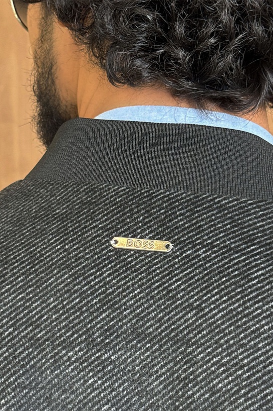 Мужской бомбер Hugo Boss чёрного цвета