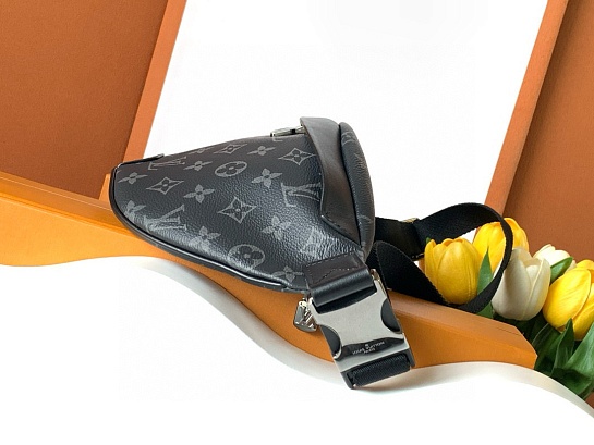 Кожаная сумка на пояс Louis Vuitton Discovery Premium 44x15x9 см