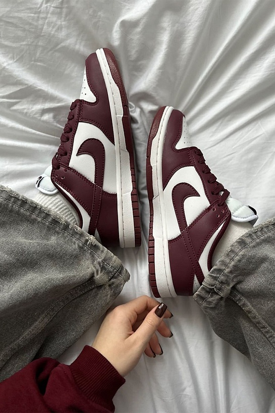 Кроссовки Nike Dunk SB Bordo