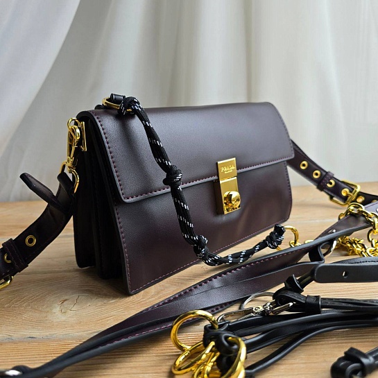 Кожаная сумка Prada Small Soft Sound 23x14 см