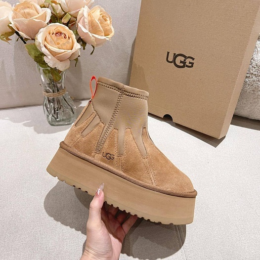Женские ботинки с мехомм UGG Deeper - Chestnut   