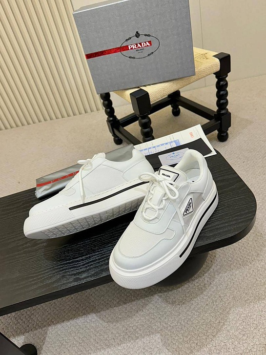 Комбинированные кроссовки Prada logo-plaque - White