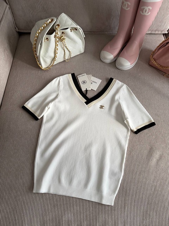 Белая женская футболка Chanel premium