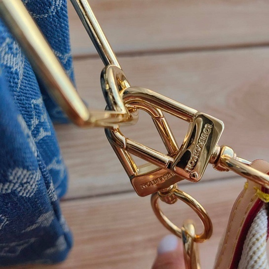 Джинсовая сумка Louis Vuitton Coussin PM Monogram 27x20 см