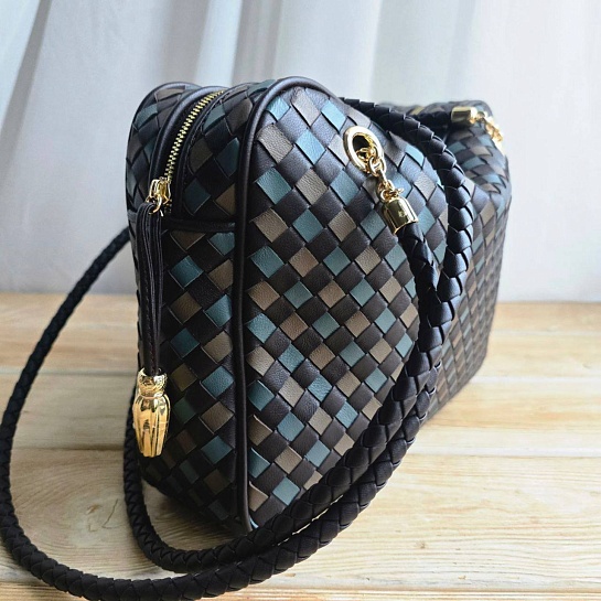 Кожаная сумка Bottega Veneta Mckenzie 27x13 см