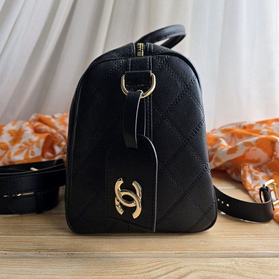Кожаная дорожная сумка Chanel Boston 45x21 см