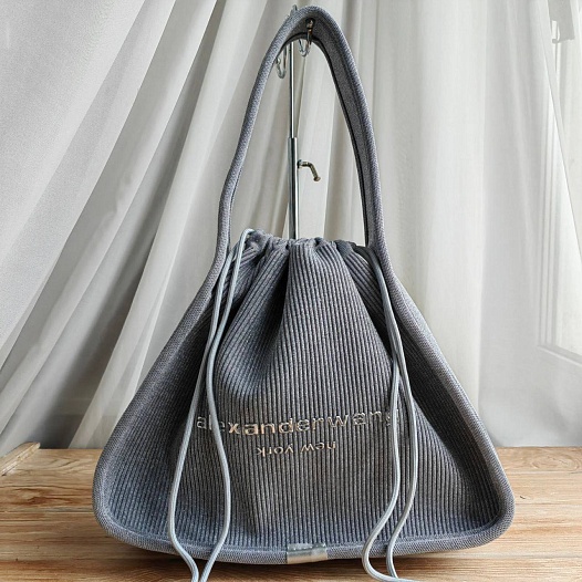 Серая сумка-хобо Alexander Wang 37x30 см   
