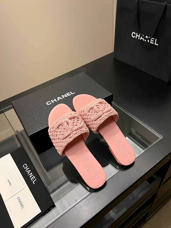 Женские кожаные шлёпанцы Chanel premium