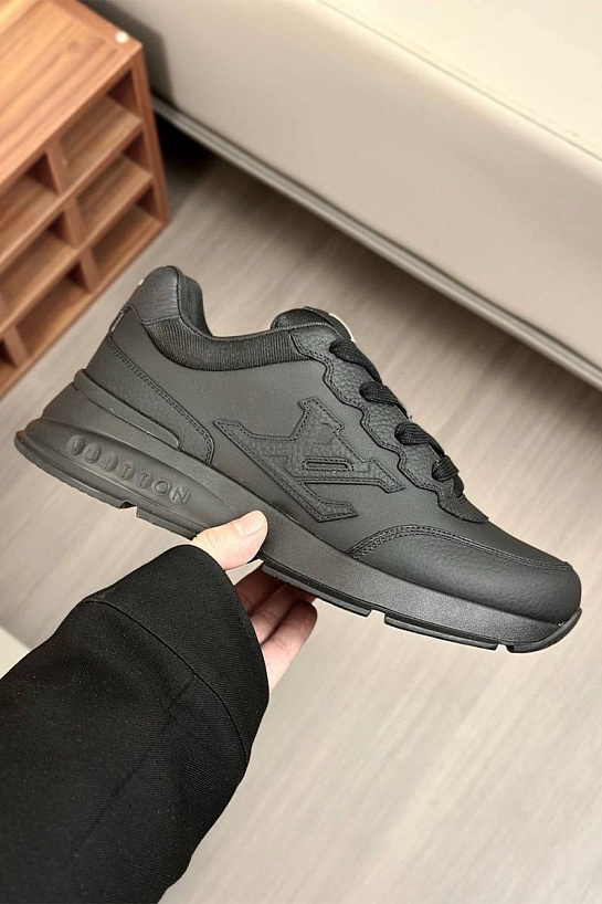 Кожаные кроссовки Louis Vuitton Premium - Black
