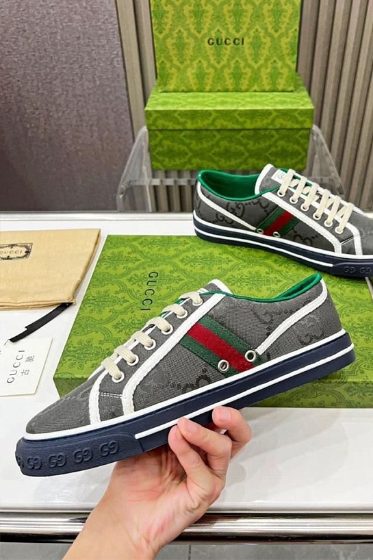 Мужские серые кроссовки Gucci GG Monogram