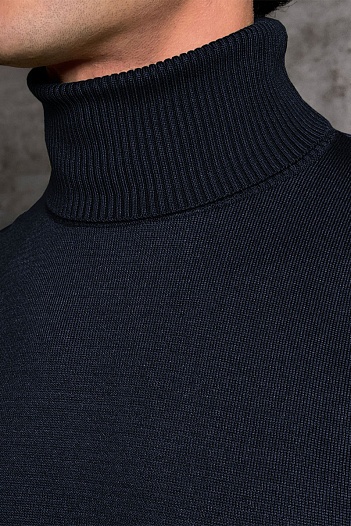 Водолазка тёмно-синего цвета Stone Island compass-patch   