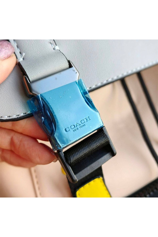 Кожаный рюкзак Coach Track colorblock 40x32 см