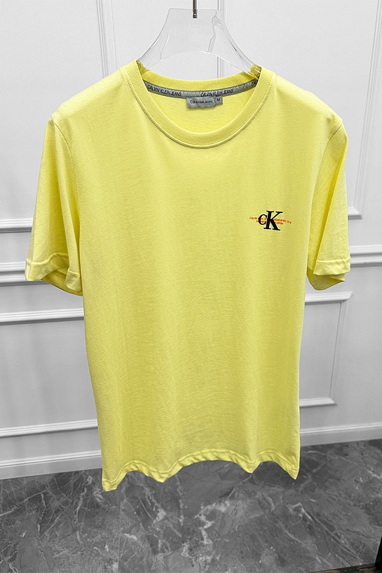 Мужская жёлтая футболка Calvin Klein Urban Graphic