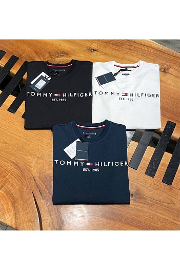 Свитшот белого цвета Tommy Hilfiger logo-embroidered   