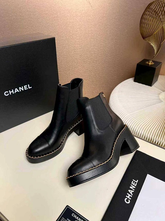 Женские кожаные сапоги Chanel premium - Black