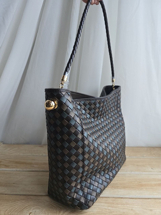 Кожаная сумка Bottega Veneta 33x26 см