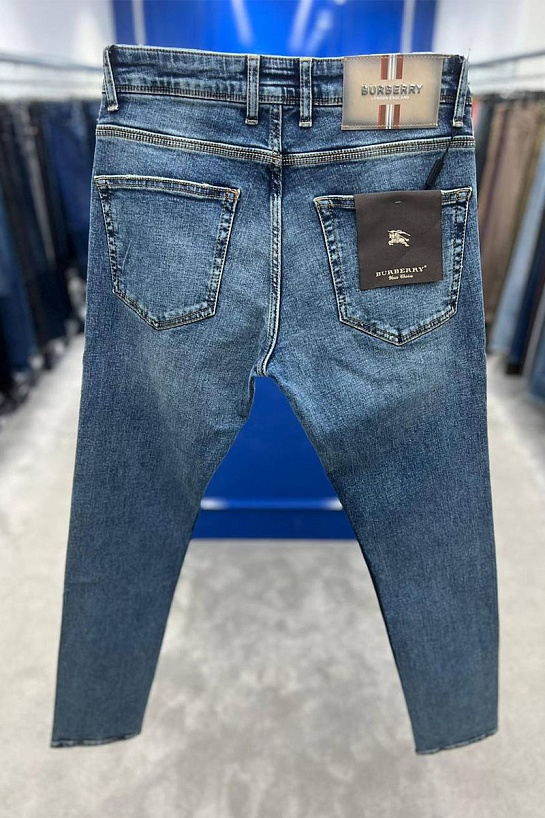Мужские джинсы синего цвета Burberry