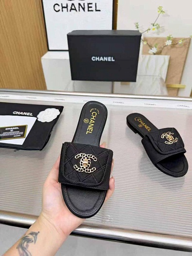 Женские кожаные шлёпанцы Chanel premium   