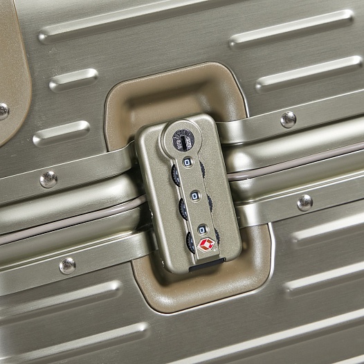 Чемодан Rimowa Aluminum M Premium 66x43x27 см   