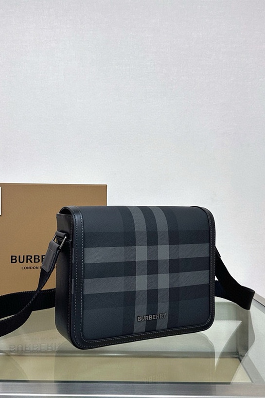 Кожаная сумка Burberry Alfred Premium 25.5x21.5x6.5 см