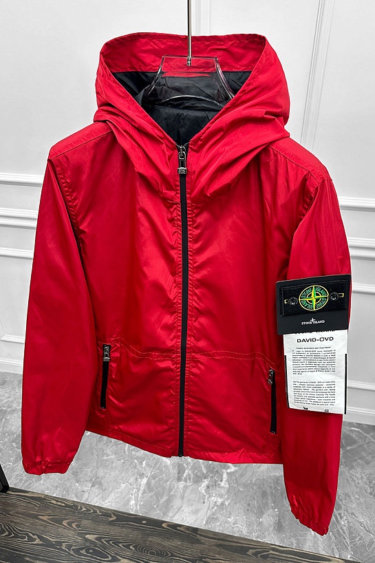 Мужская красная ветровка Stone Island compass-patch