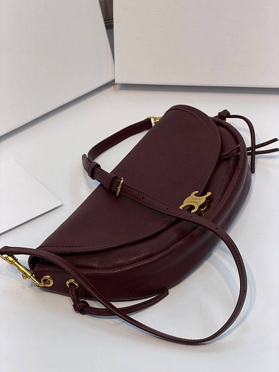 Кожаная сумка Celine Little Halfmoon Soft Triomphe premium 25x13x5 см   