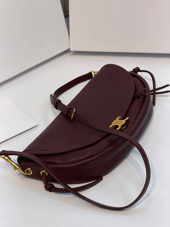 Кожаная сумка Celine Little Halfmoon Soft Triomphe premium 25x13x5 см