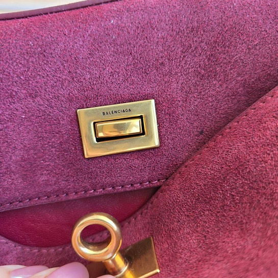 Замшевая сумка Balenciaga Rodeo 28x20 см - Cherry