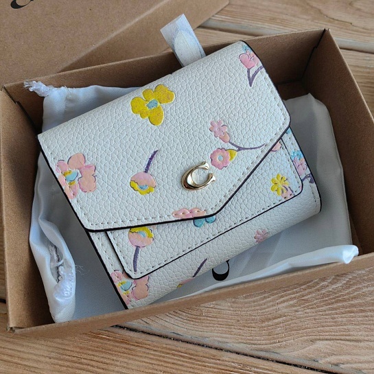 Кошелёк Coach Wyn Small 11x9.5 см (8 расцветок)