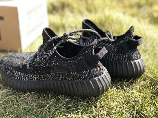 Кроссовки Adidas Yeezy Boost 350 V2 "Black" Reflective