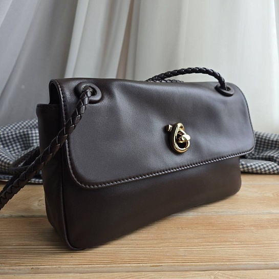Кожаная сумка Bottega Veneta Madison 29x17 см - Brown