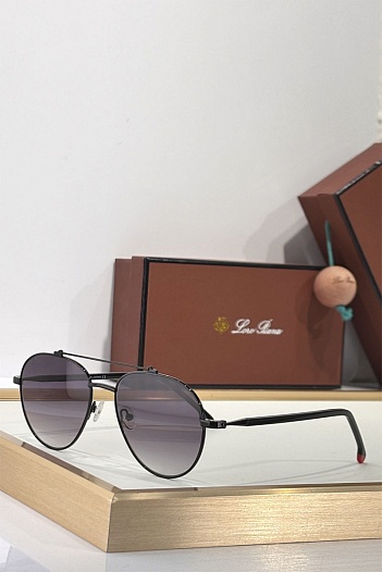 Солнцезащитные очки  Loro Piana   