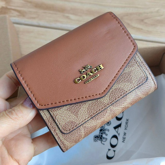 Кошелёк Coach Wyn Small 11x9.5 см (5 расцветок)   