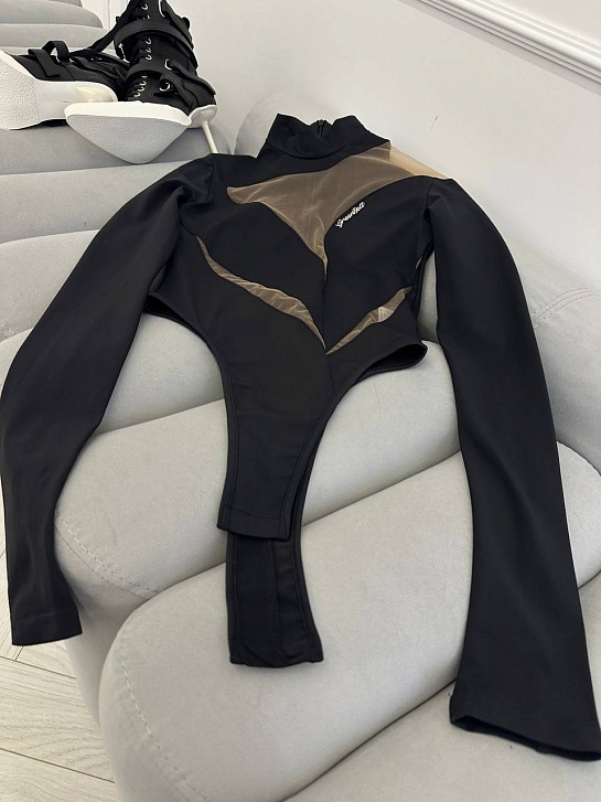Женское боди чёрного цвета
