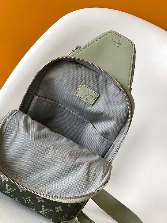 Кожаная сумка Louis Vuitton Avenue Sling Premium 31x20x10 см