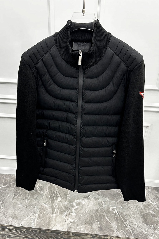 Чёрная мужская куртка Prada logo-patch