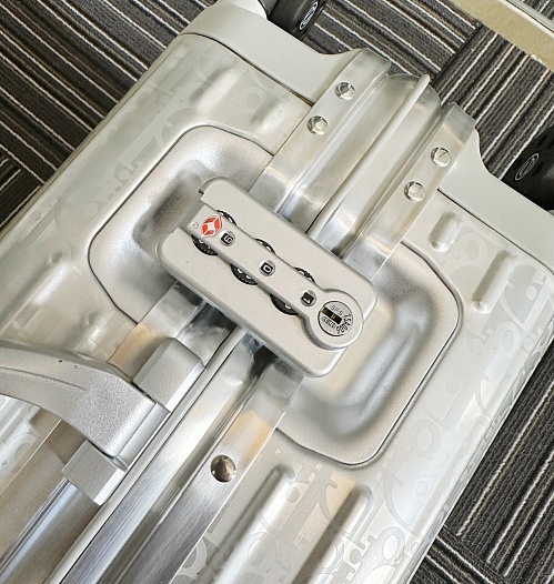 Чемодан Rimowa x Dior Aluminum S Premium 53x37x22 см   