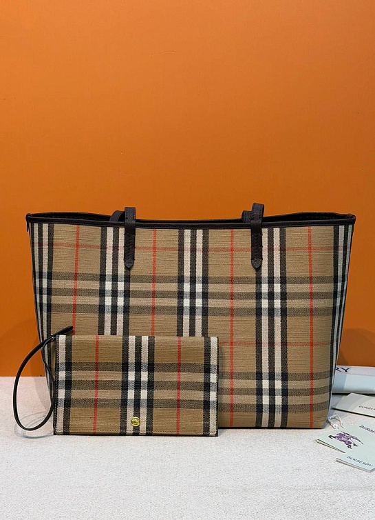 Кожаная сумка Burberry Medium Reversible Bloomsbury ​premium 37,5x17x30 см
