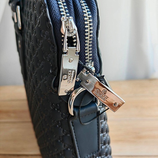 Кожаная сумка Gucci GG Supreme briefcase 38х28 см
