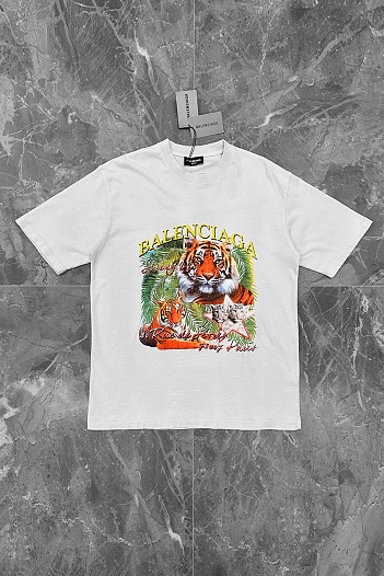 Белая оверсайз футболка Balenciaga Year Of The Tiger   